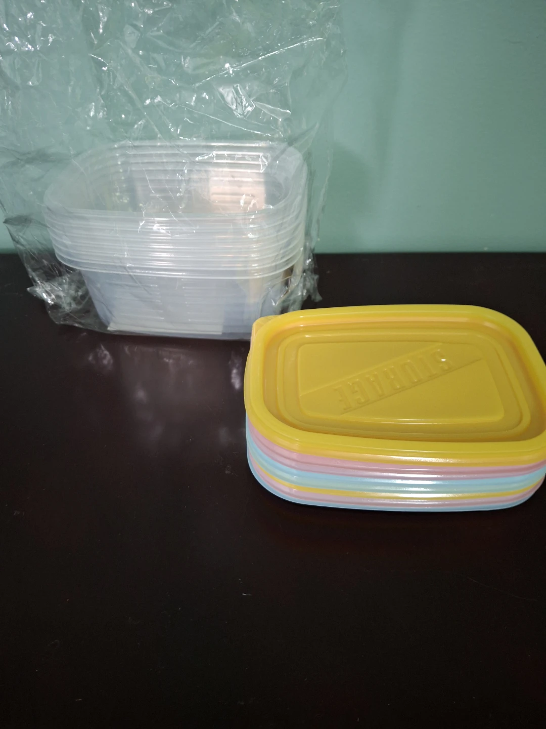 Set of 6 Square Food Storage Containers with Lids