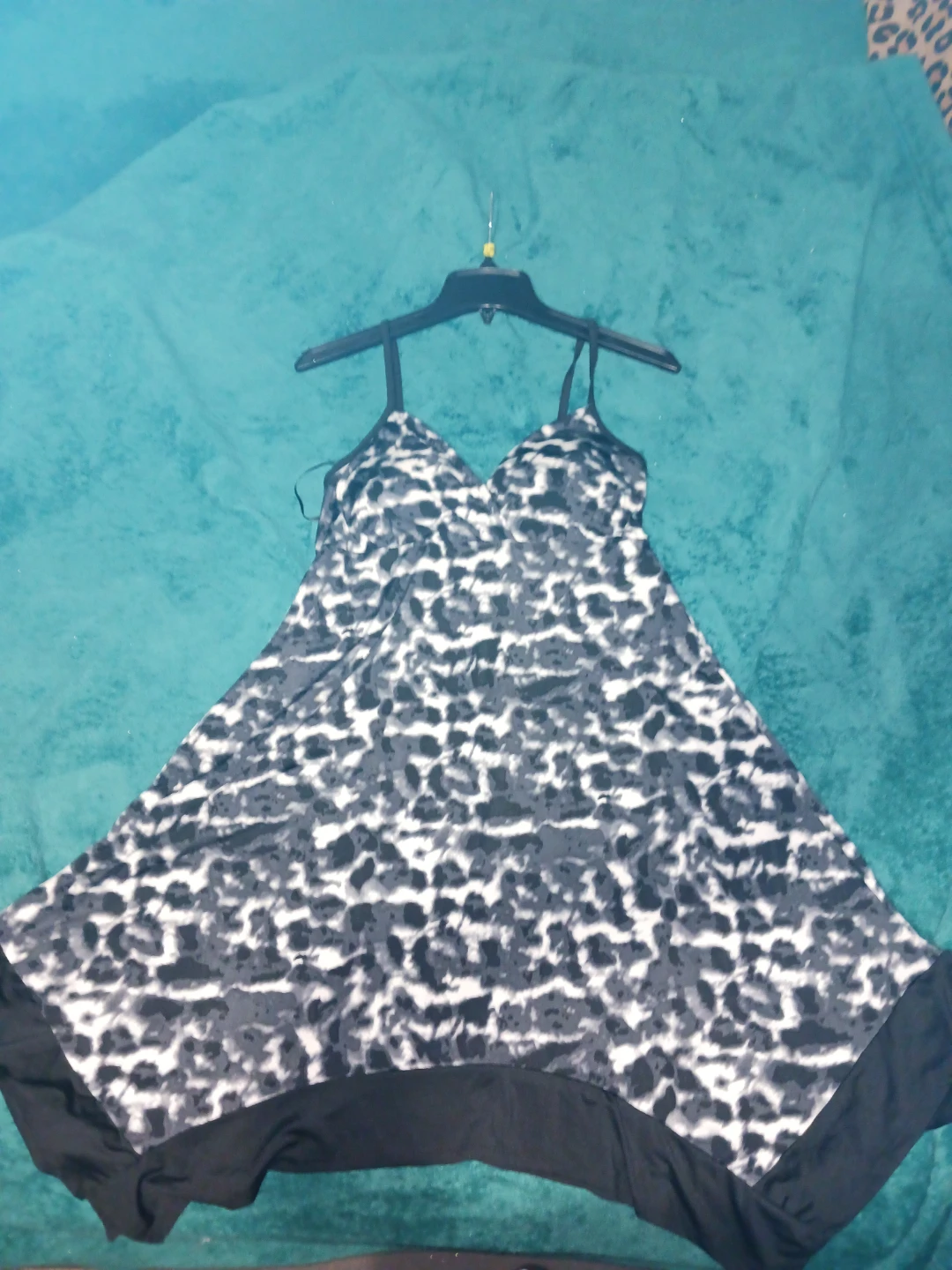 Black and White Leopard Print Dress - photo 2