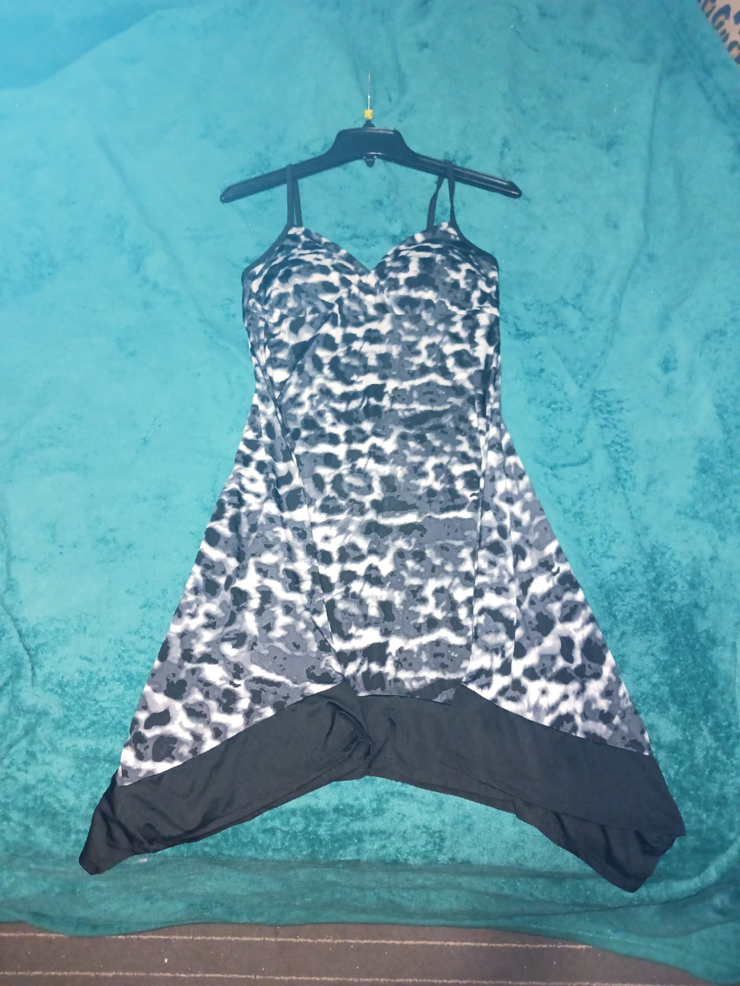Black and White Leopard Print Dress - photo 3
