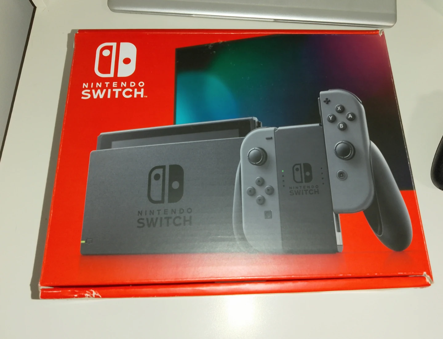 Nintendo Switch with Mario 3D World & Controllers - photo 2
