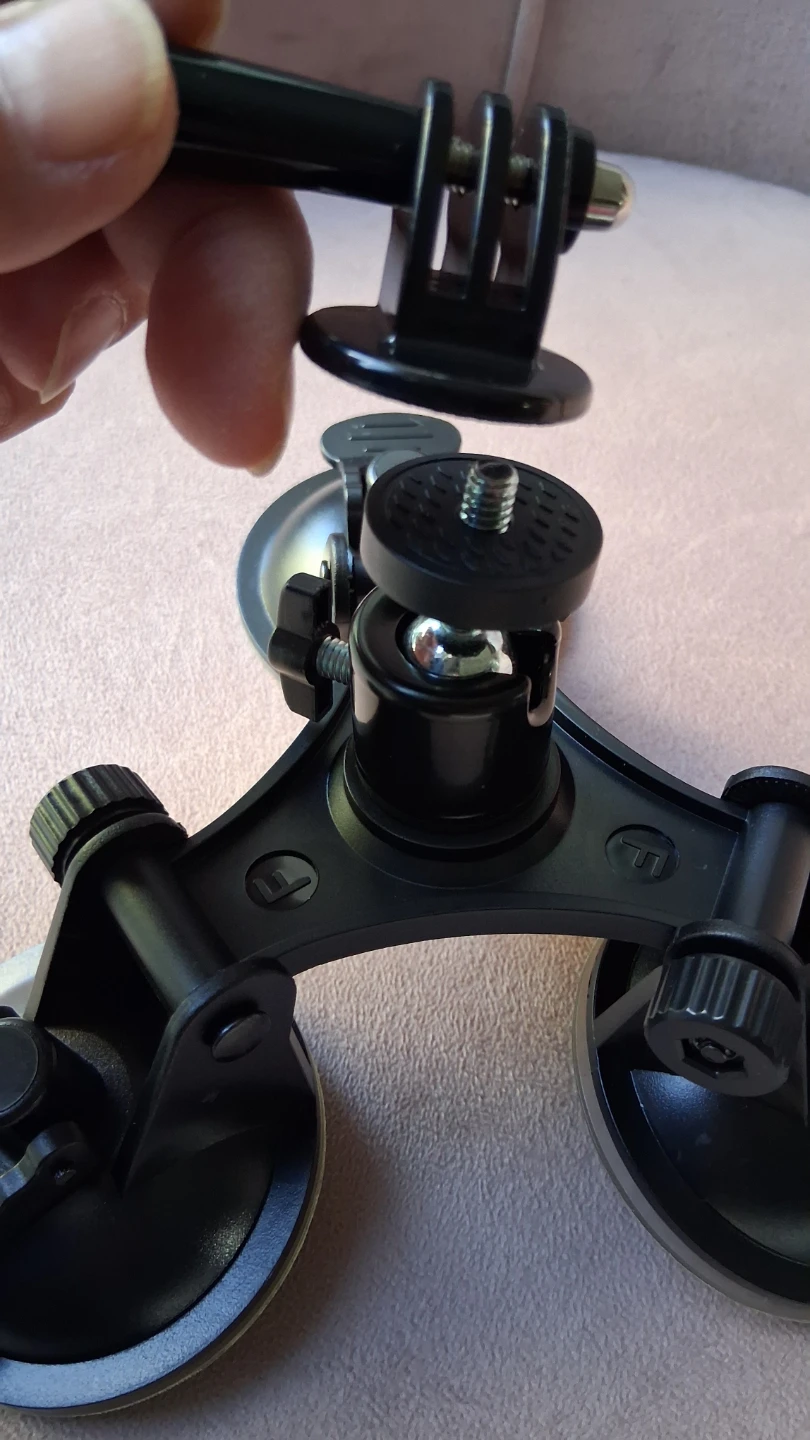 car suction cup mount windshield windows insta360 action cam - photo 4