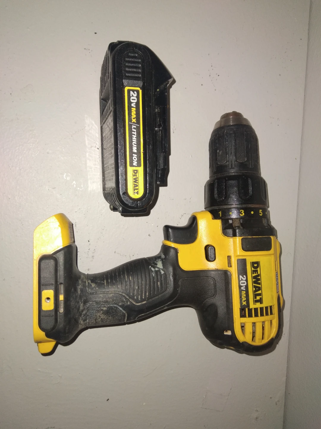 Dewalt DCD780 ($35.00) - photo 3