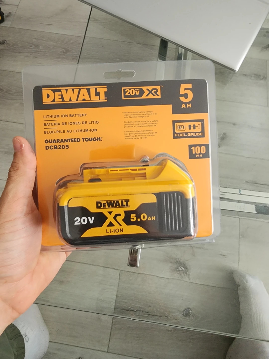 2 DEWALT 20V MAX XR 5.0Ah Lithium Ion Battery DCB205 - photo 2