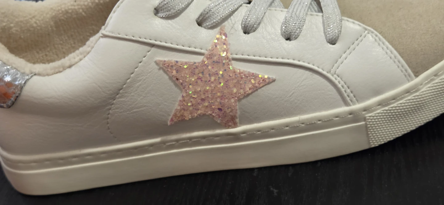 Steve Madden White & Tan Star Sneakers - photo 3