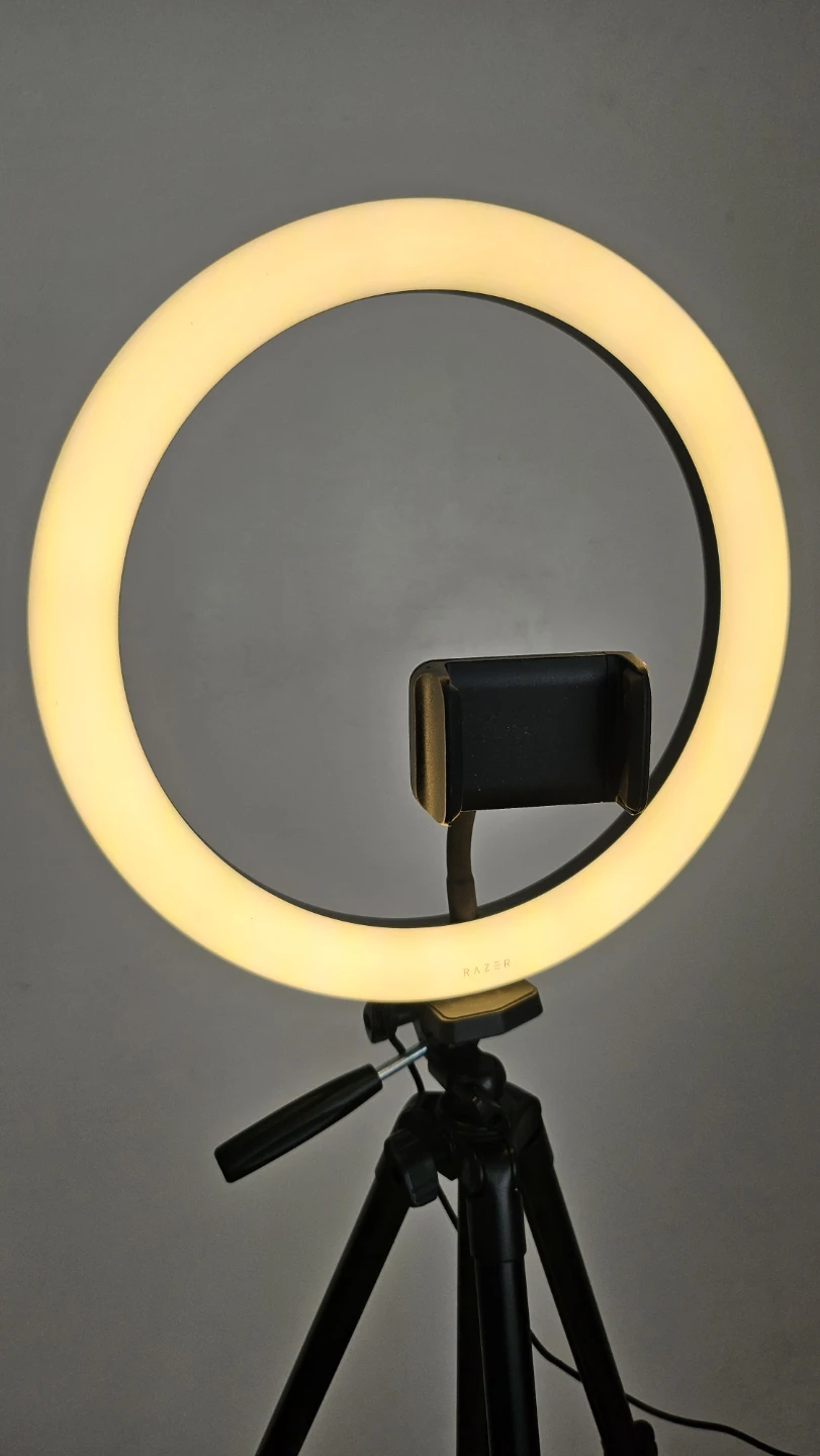 Razer Ring Light with Tripod - photo 4