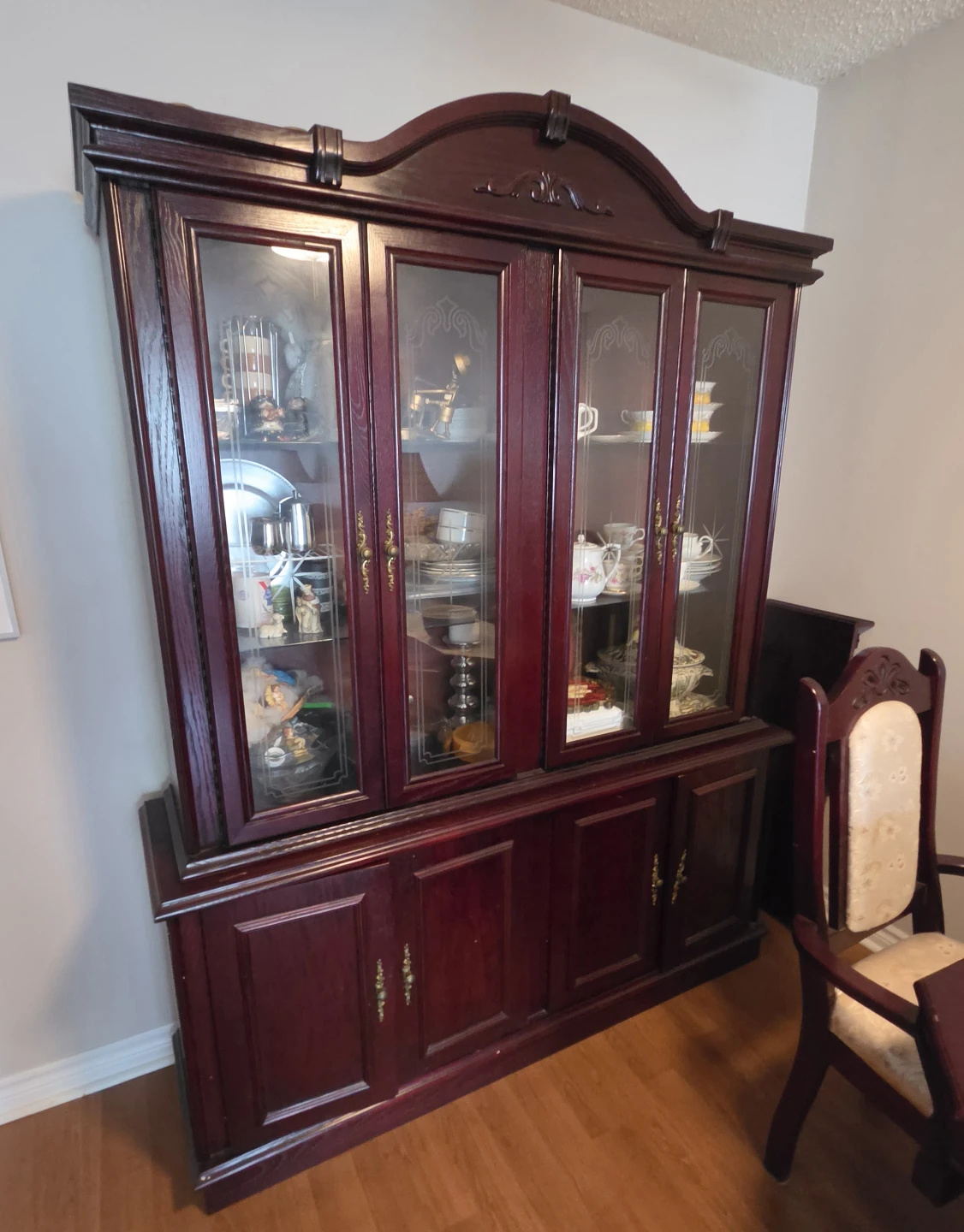 8-Piece Cherry Wood Dining Set with Hutch, Table, and 6 Chairs - photo 2