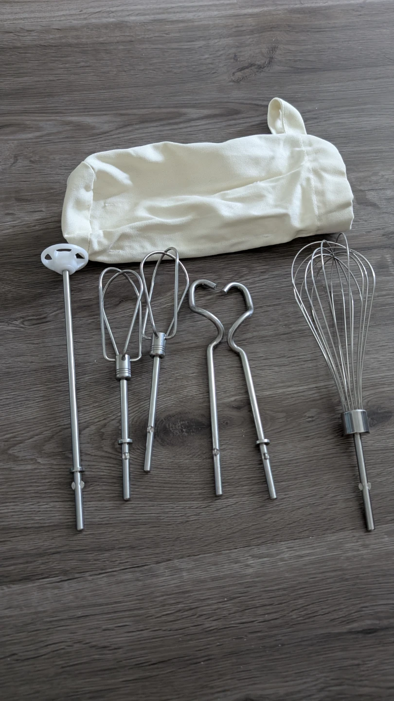 Moving/KitchenAid Hand Mixer with Attachments - photo 4
