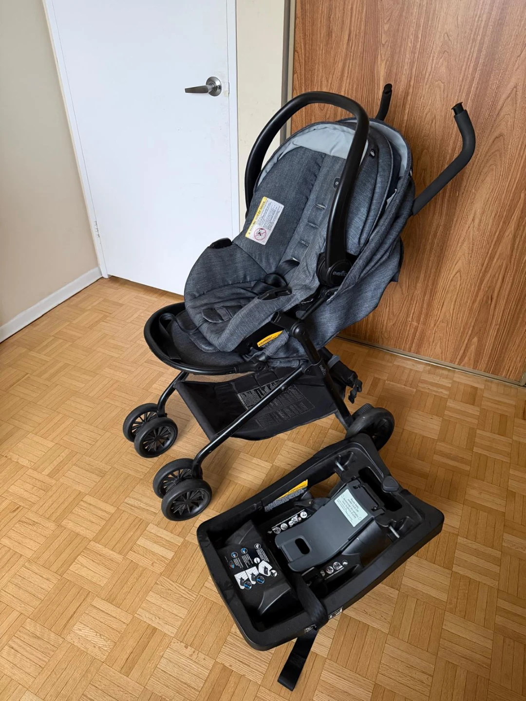 Stroller with car seat - photo 2