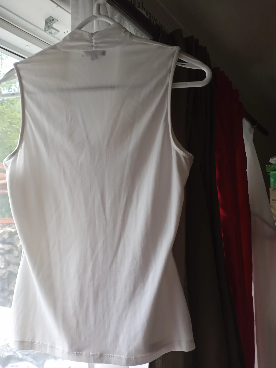 JACOB Sleeveless V-Neck Top - photo 3