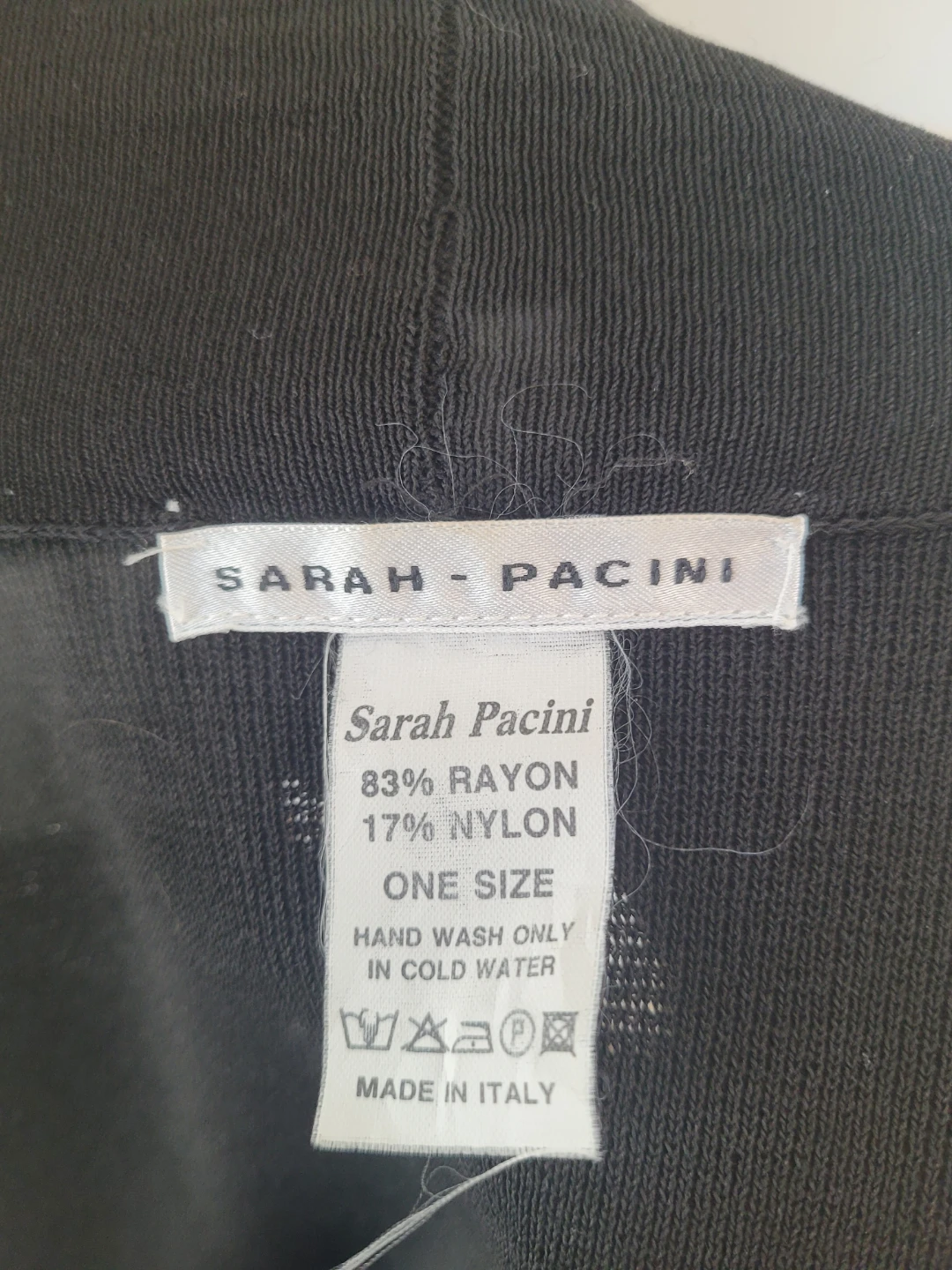 Black sleeveless long Sarah Pacini duster vest - photo 2