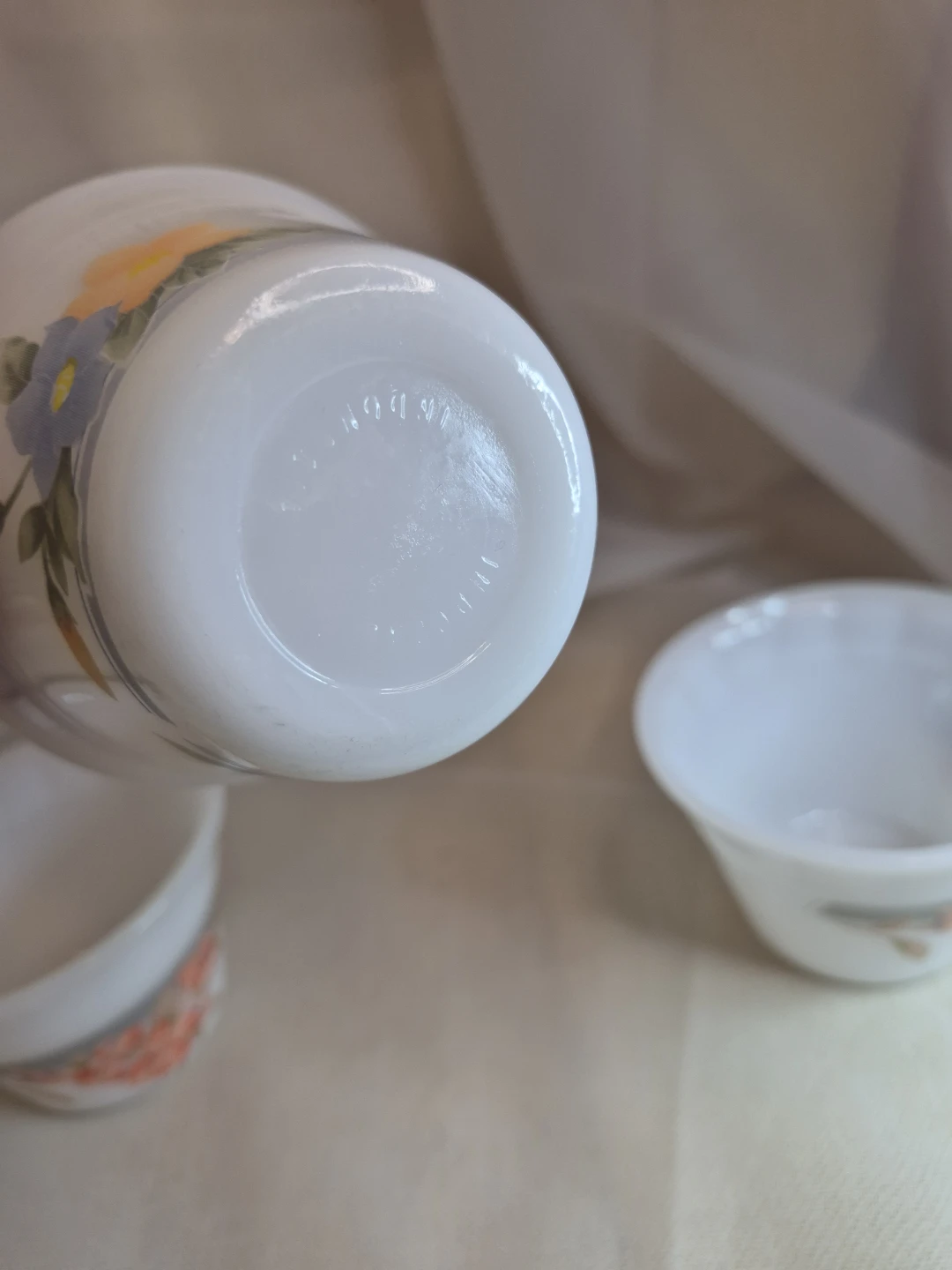 Lot of 3 Indopal Floral Milk Glass Custard Bowls - photo 4