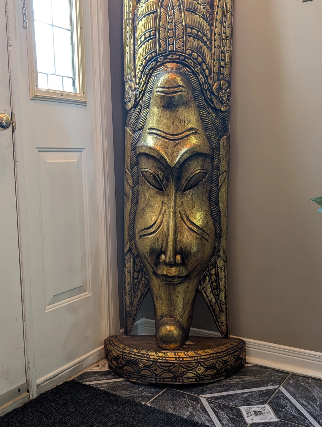 Vintage 81" Massive Hand-Carved Wooden  Mask Floor Sculpture - photo 2