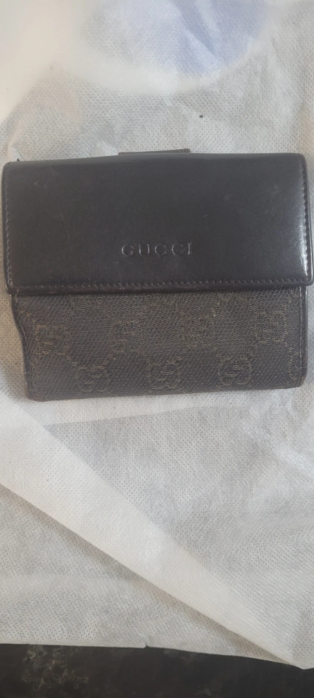 Gucci Monogram brown  bi fold Purse Wallet
