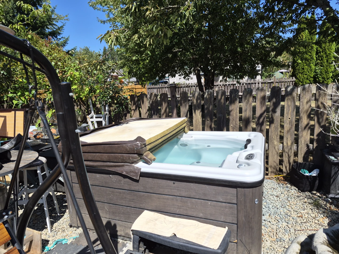 Hot Tub with Cover - photo 2