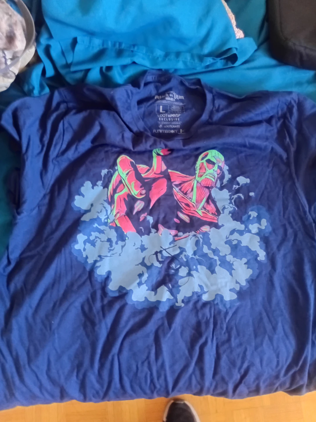 Attack on Titan Lootwear Exclusive T-Shirt - photo 3