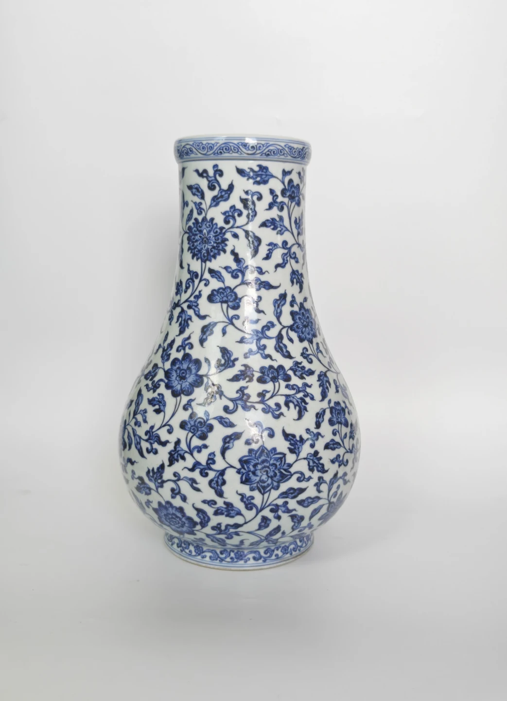 Antique Chinese Blue and White Porcelain Vase with Mark - photo 2