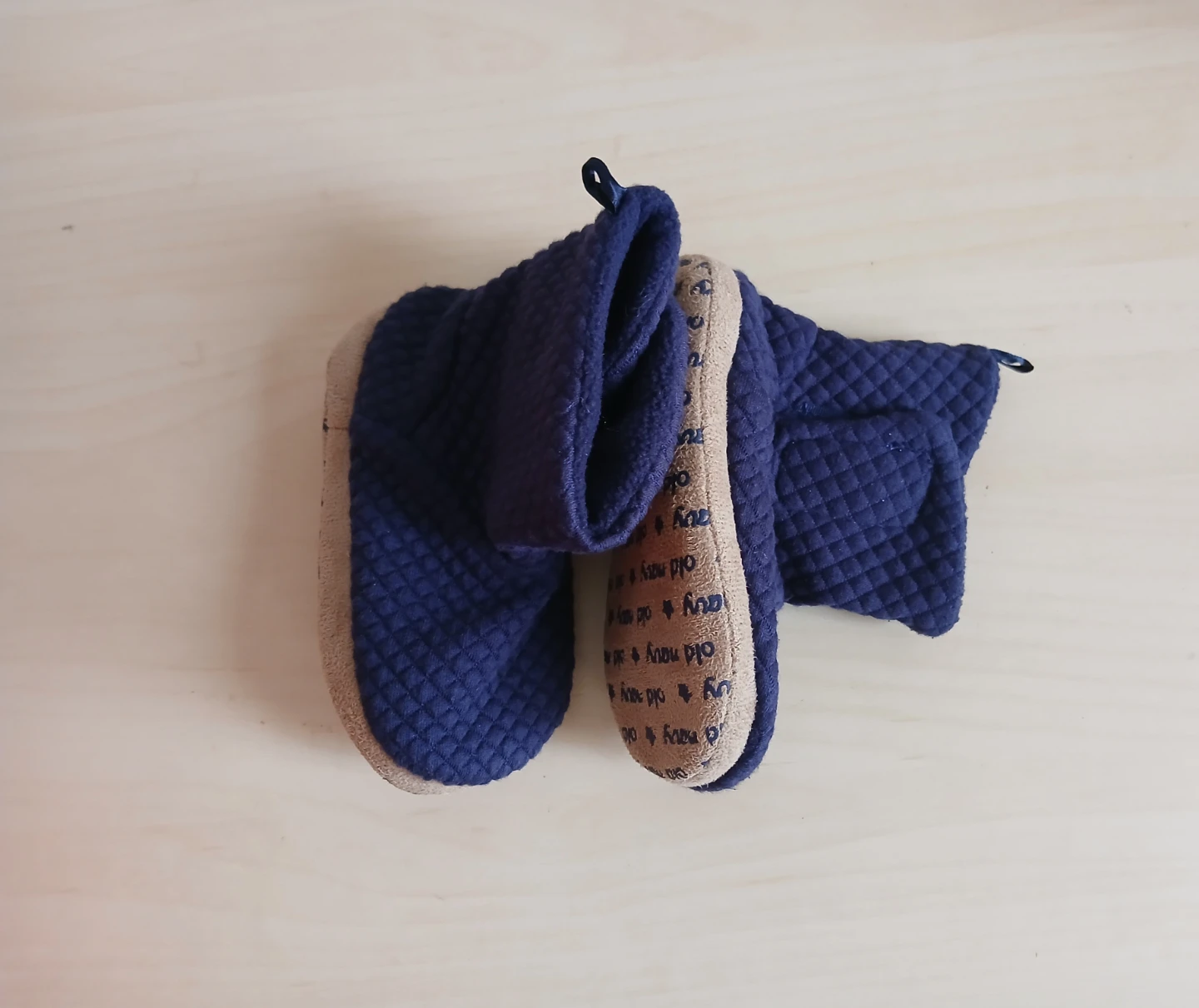 Old Navy Blue Quilted Bootie Slippers  5.5" shoes size