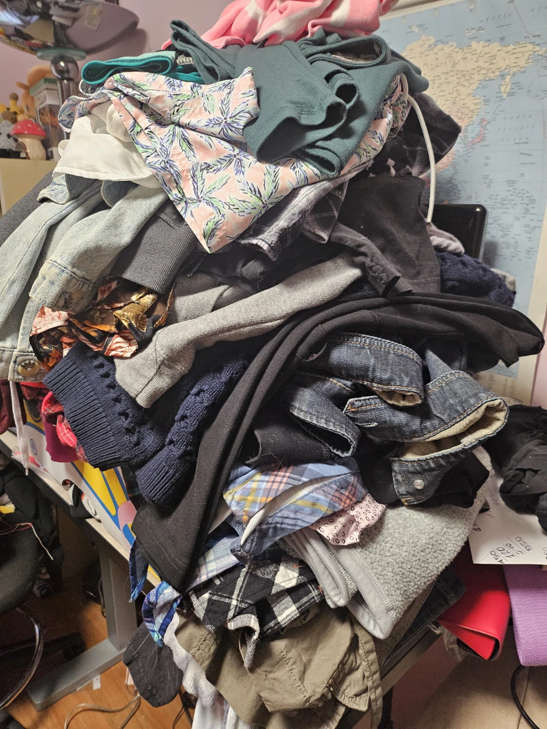 Size xs-s, Assorted girls  or Women's Clothing Bundle - photo 2