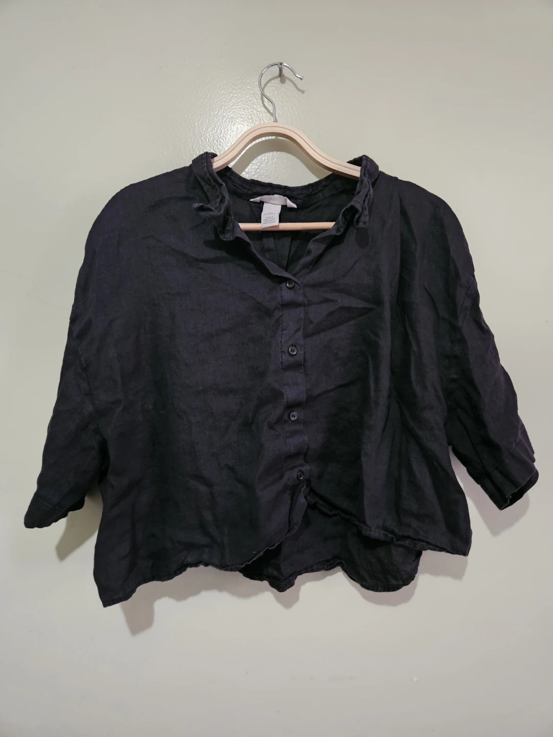 100% Linen H&M Cropped Black Dress Shirt