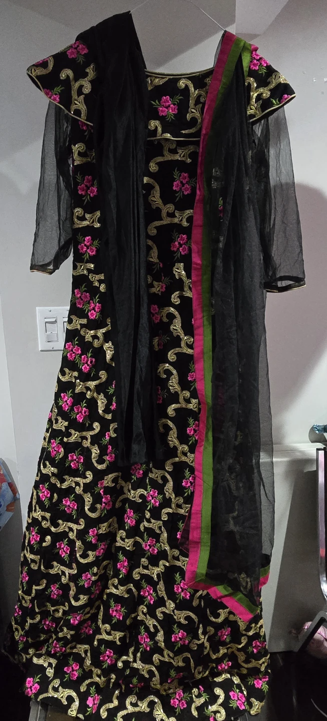 Embroidery Black Dress with dupatta - photo 2