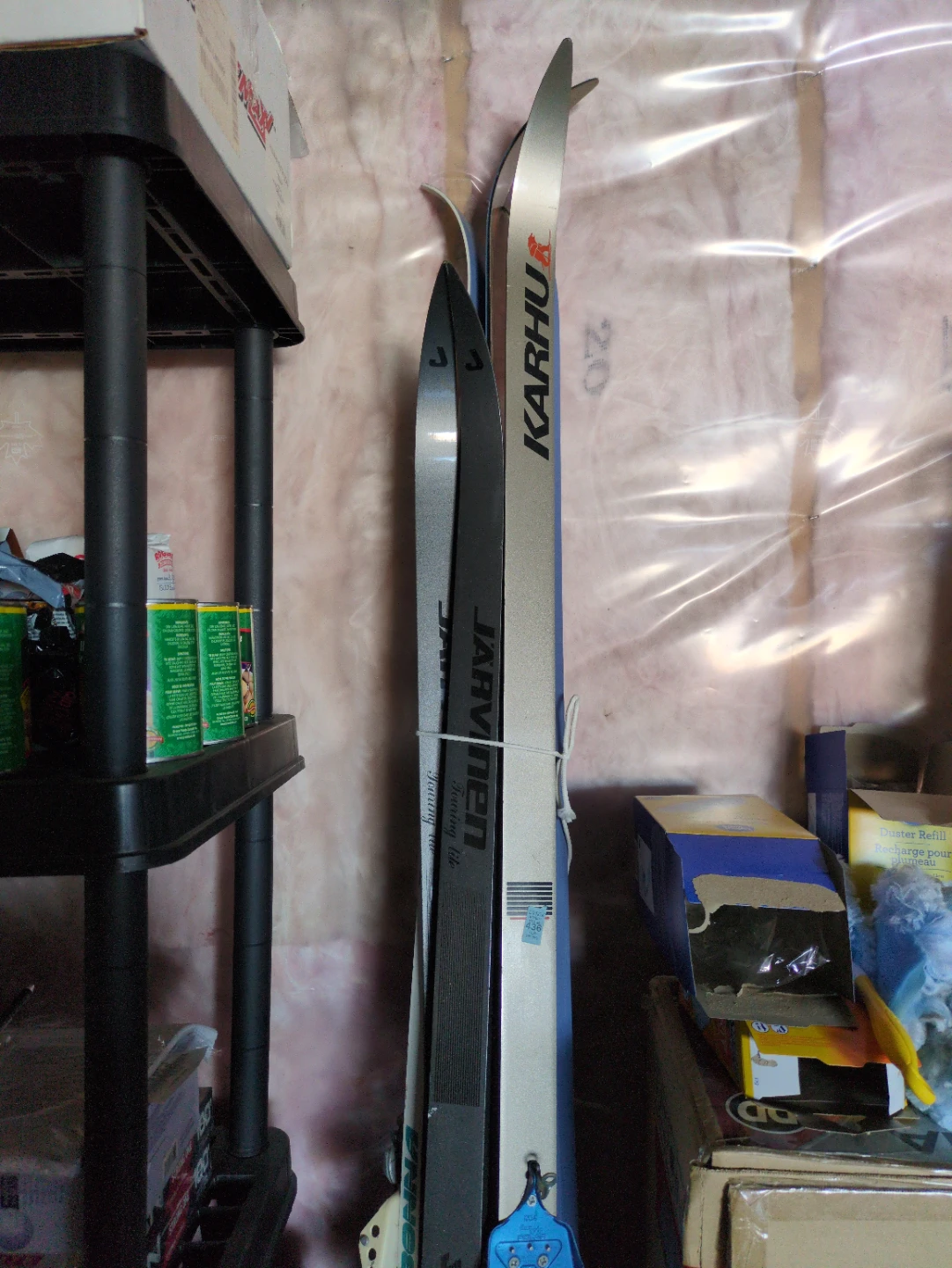 Karhu "Kick Graphite 2.0" Cross-Country Skis with Bindings