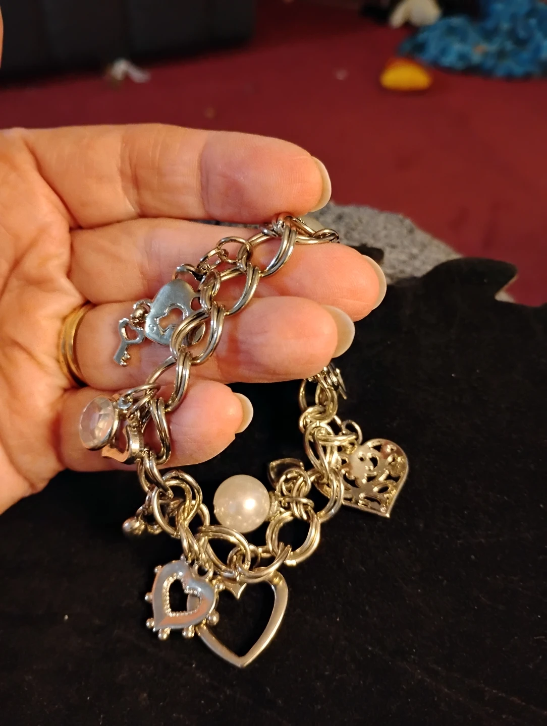 Silver Plated Charm Bracelet with Hearts and Pearls - photo 4