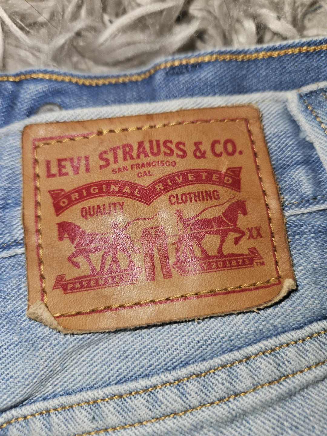 Levi's Denim Shorts Women's Size 24 - photo 4