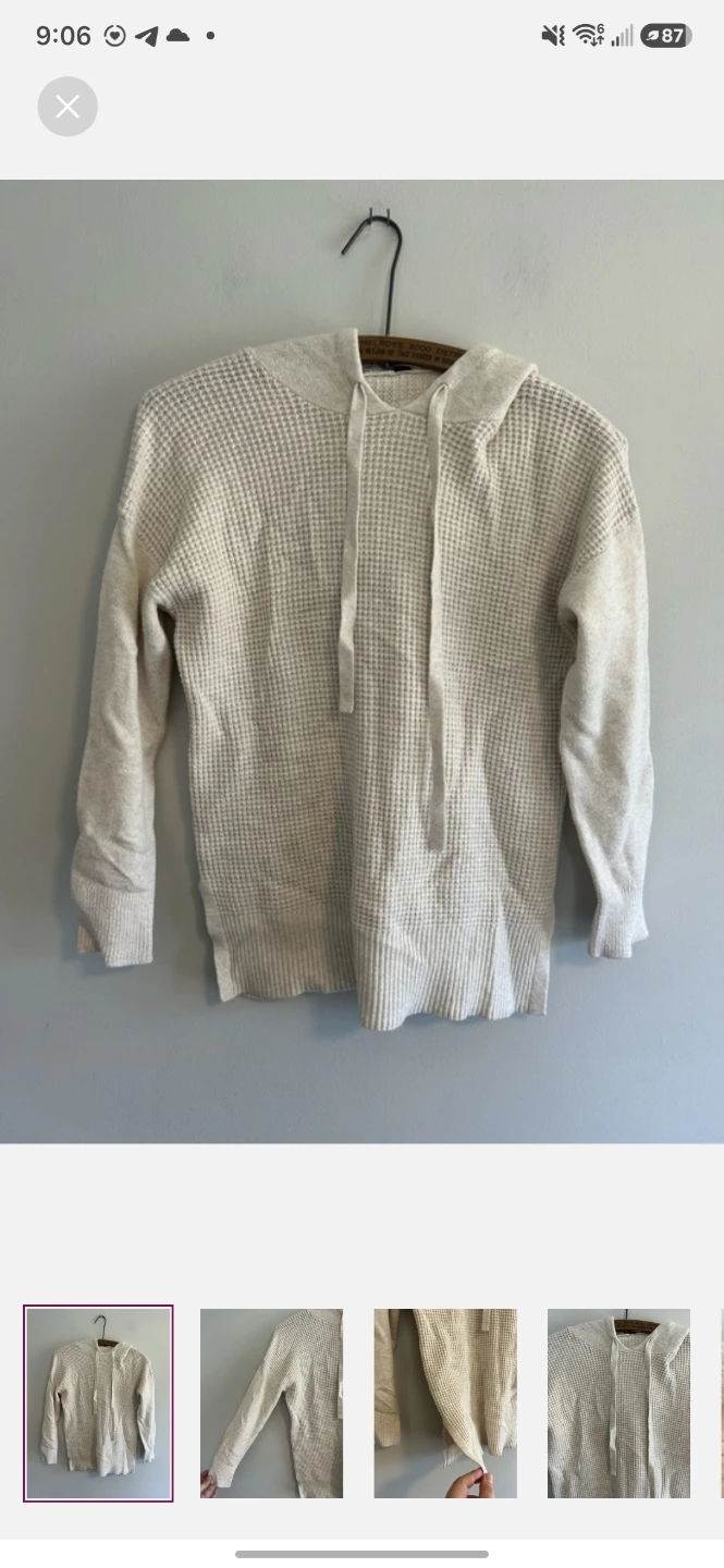 Denver Hayes cream waffle knit hoodie size Small