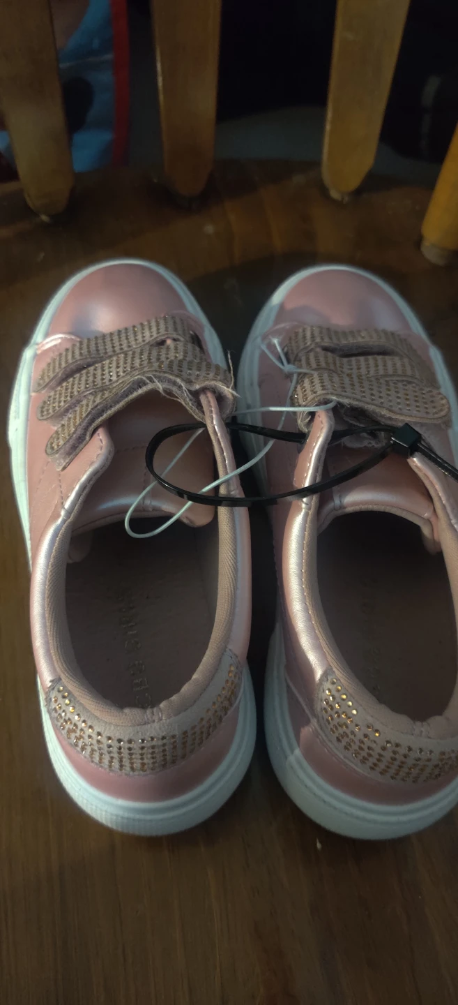 BCBG Girls Pink Rhinestone Sneakers size 1 - photo 2
