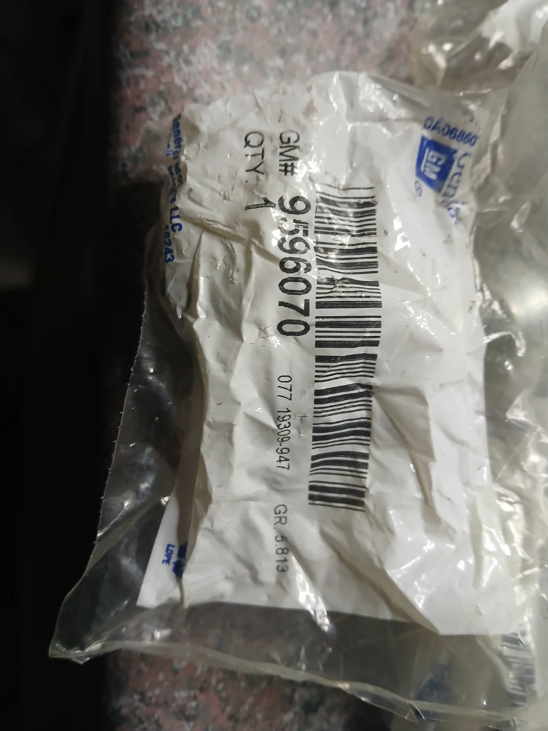 24 lug nuts original for chevy pick up 2500 - photo 3