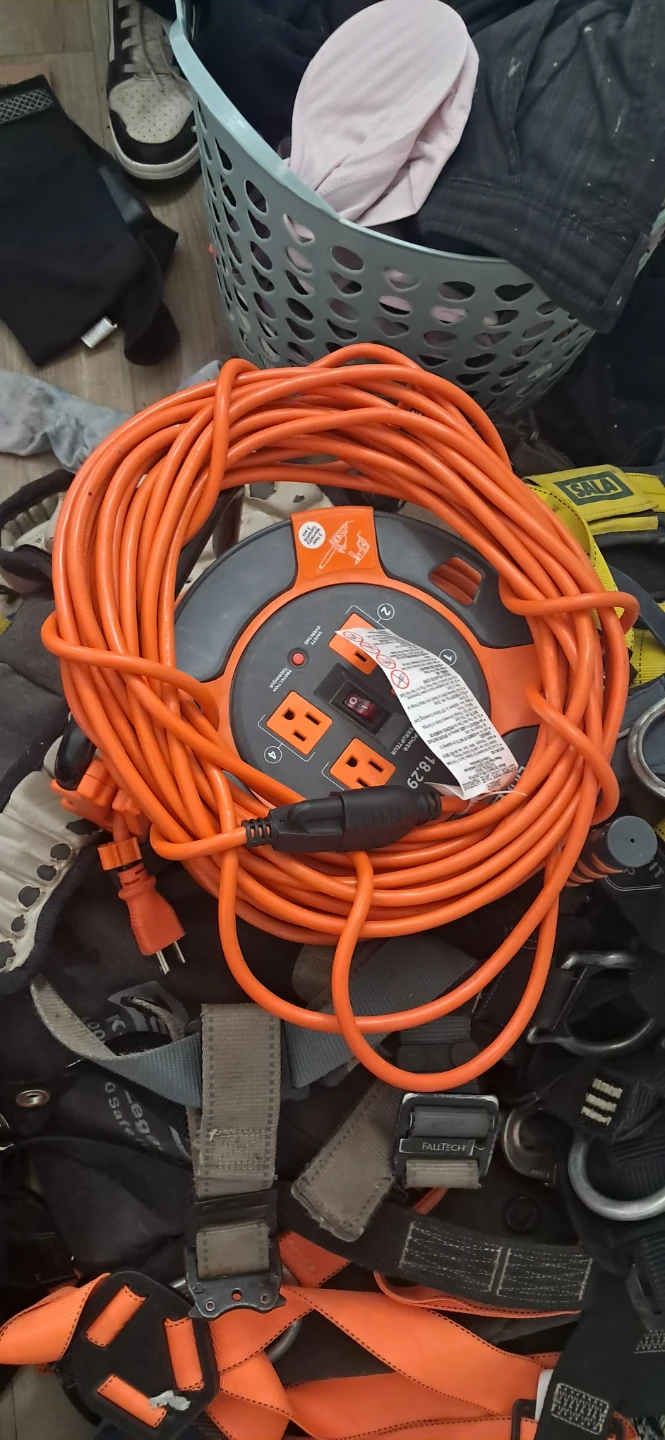3 extention cords - photo 2