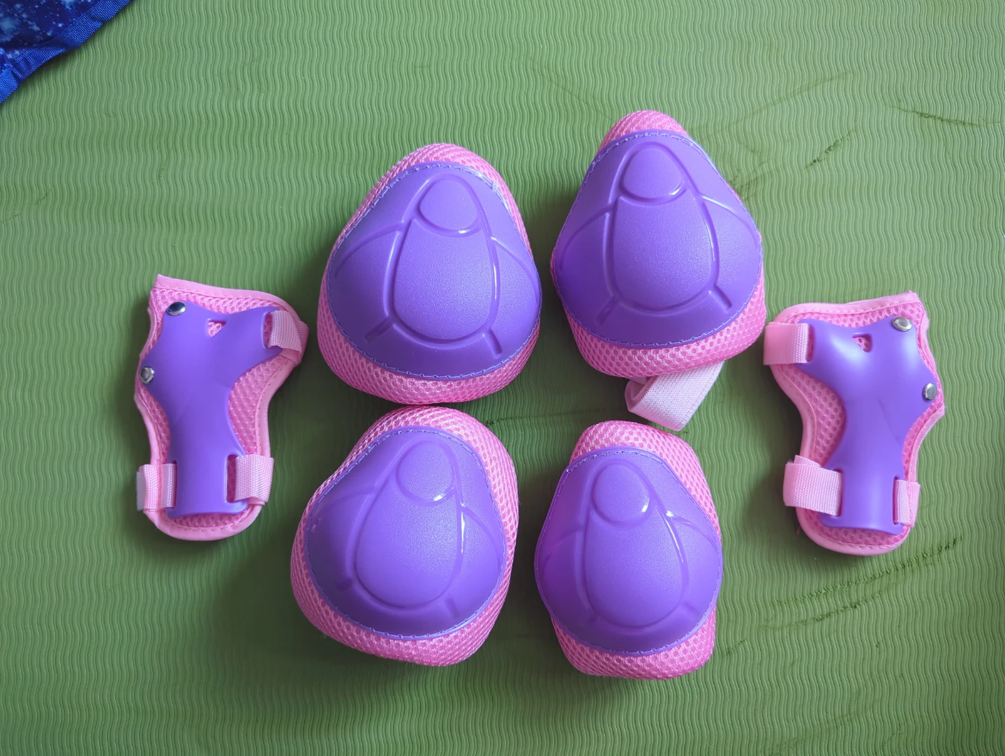 Brand New!! Kids Protective Gear Set - Pink & Purple