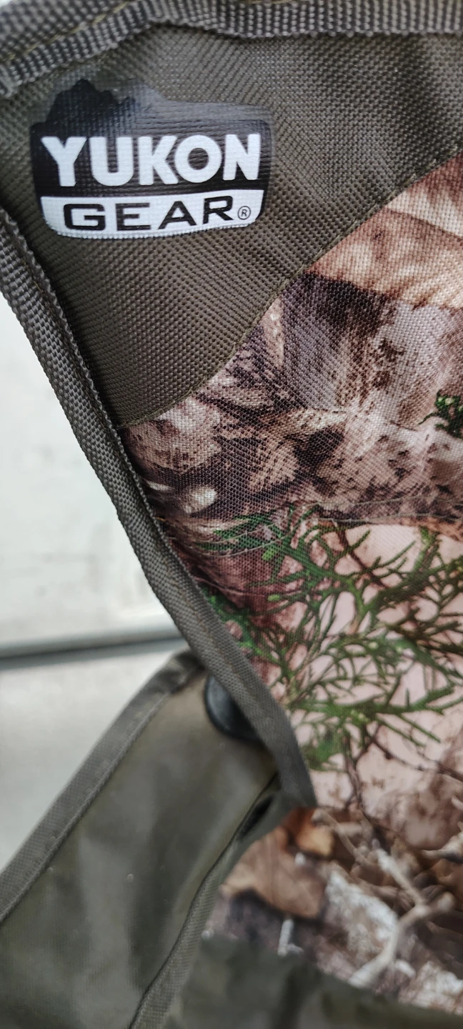 Yukon Gear Camo Camping Chair with Cup Holder - photo 2