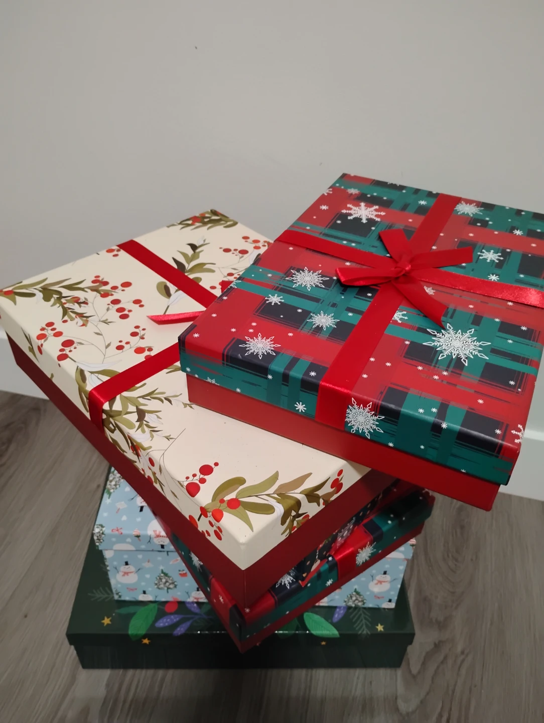 Christmas tree lights and Gift Boxes - Assorted Designs - photo 2