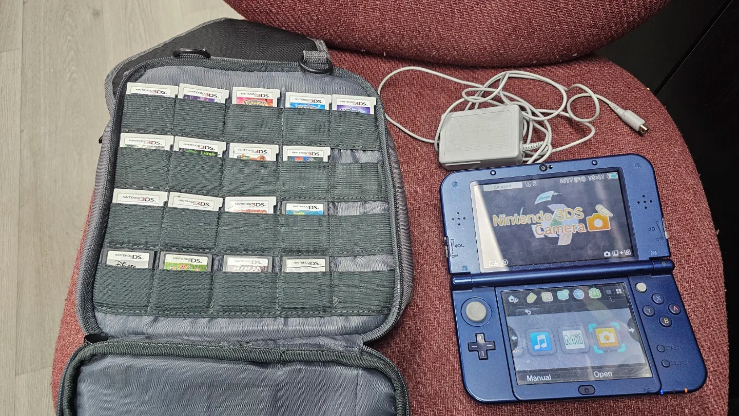 Nintendo 3DS XL Blue with Games and Case - photo 5
