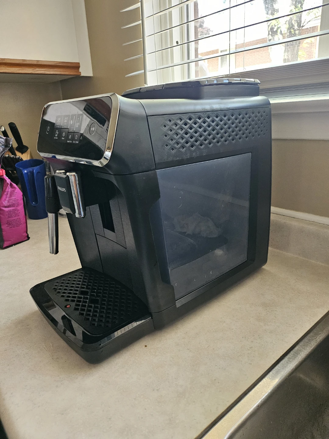 Philips 2200 Series Fully Automatic Espresso Machine - photo 3
