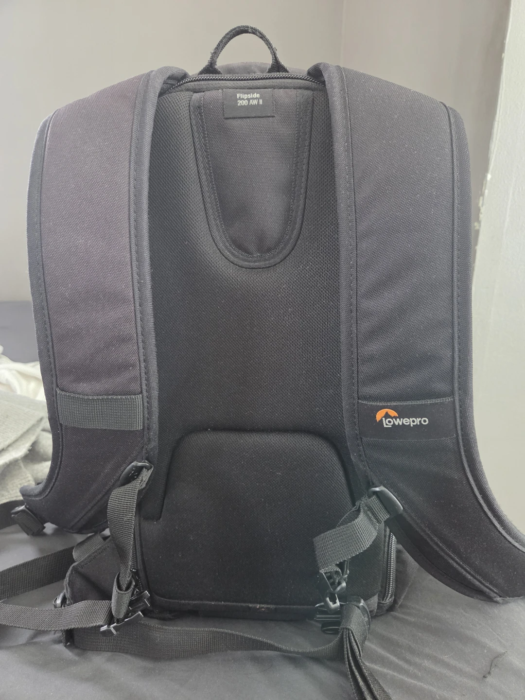 Lowepro Flipside 200 AW II Camera Backpack - photo 3