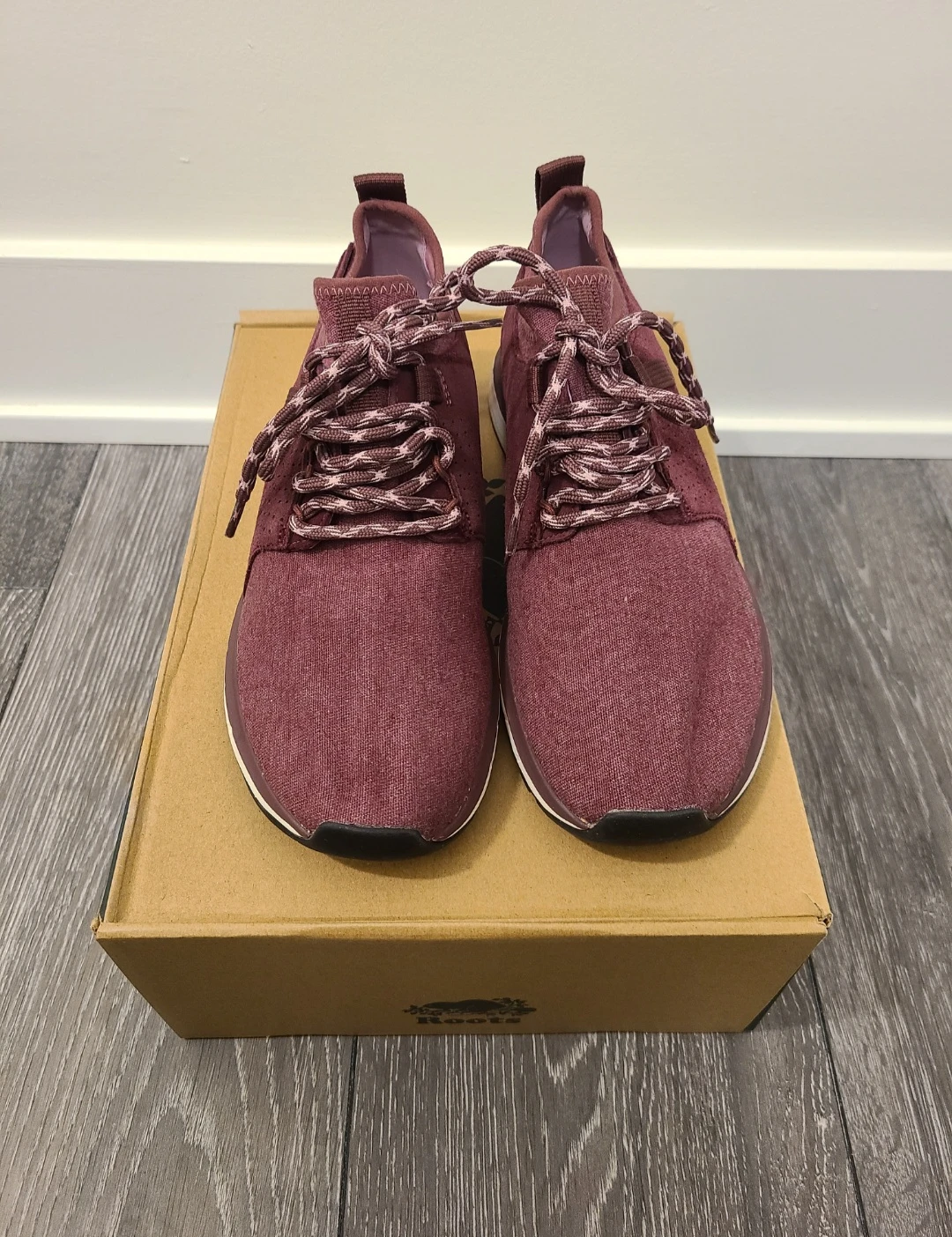 Roots Sneakers - Women's Size 7.5