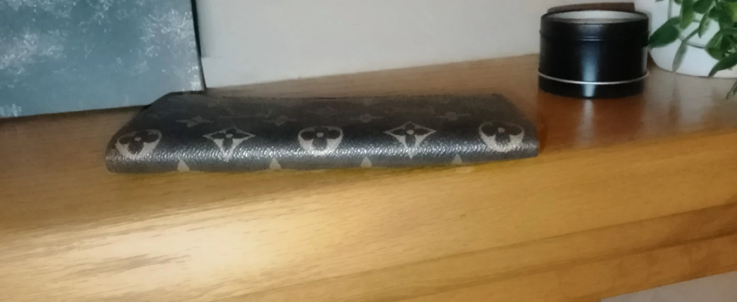 Louis Vuitton Brazza Wallet