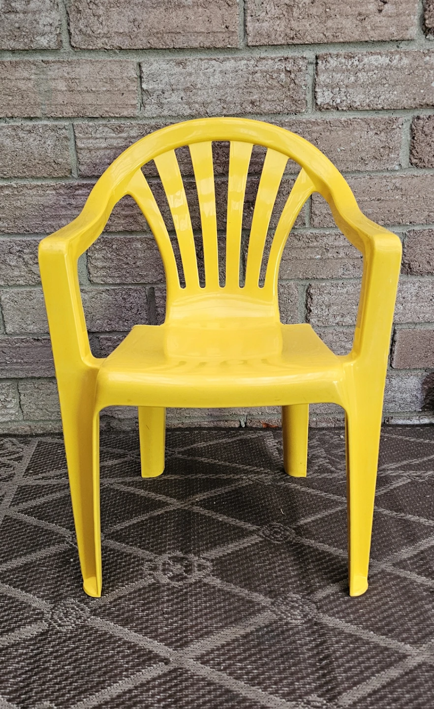 Yellow Plastic Kids Chair - photo 2
