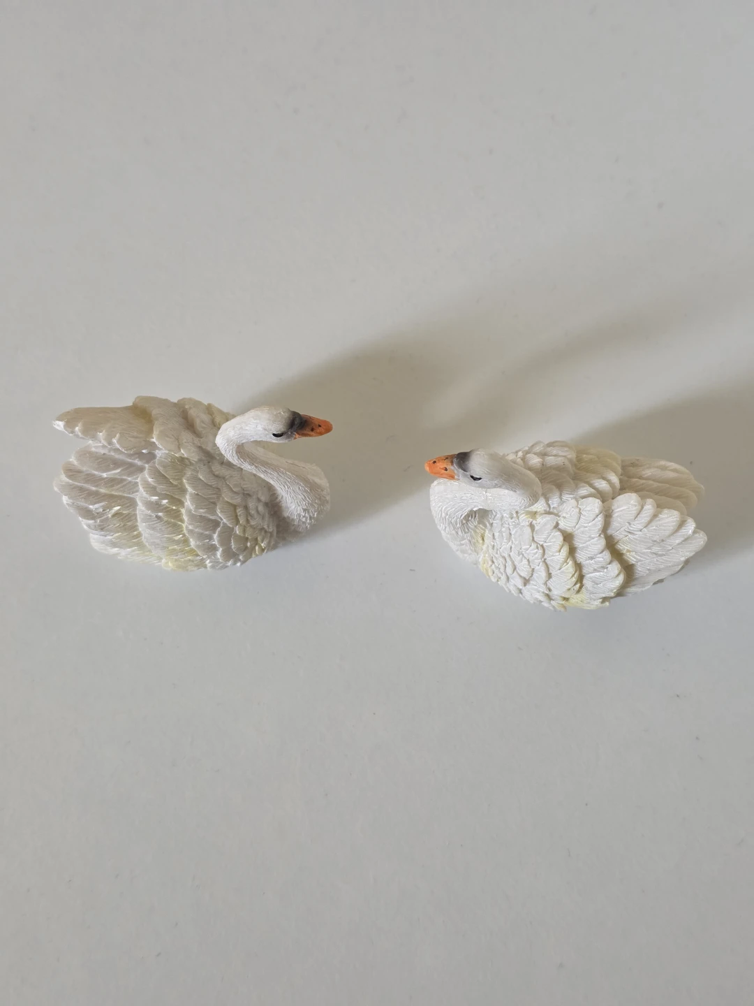 Pair of White Swan Figurines - photo 4