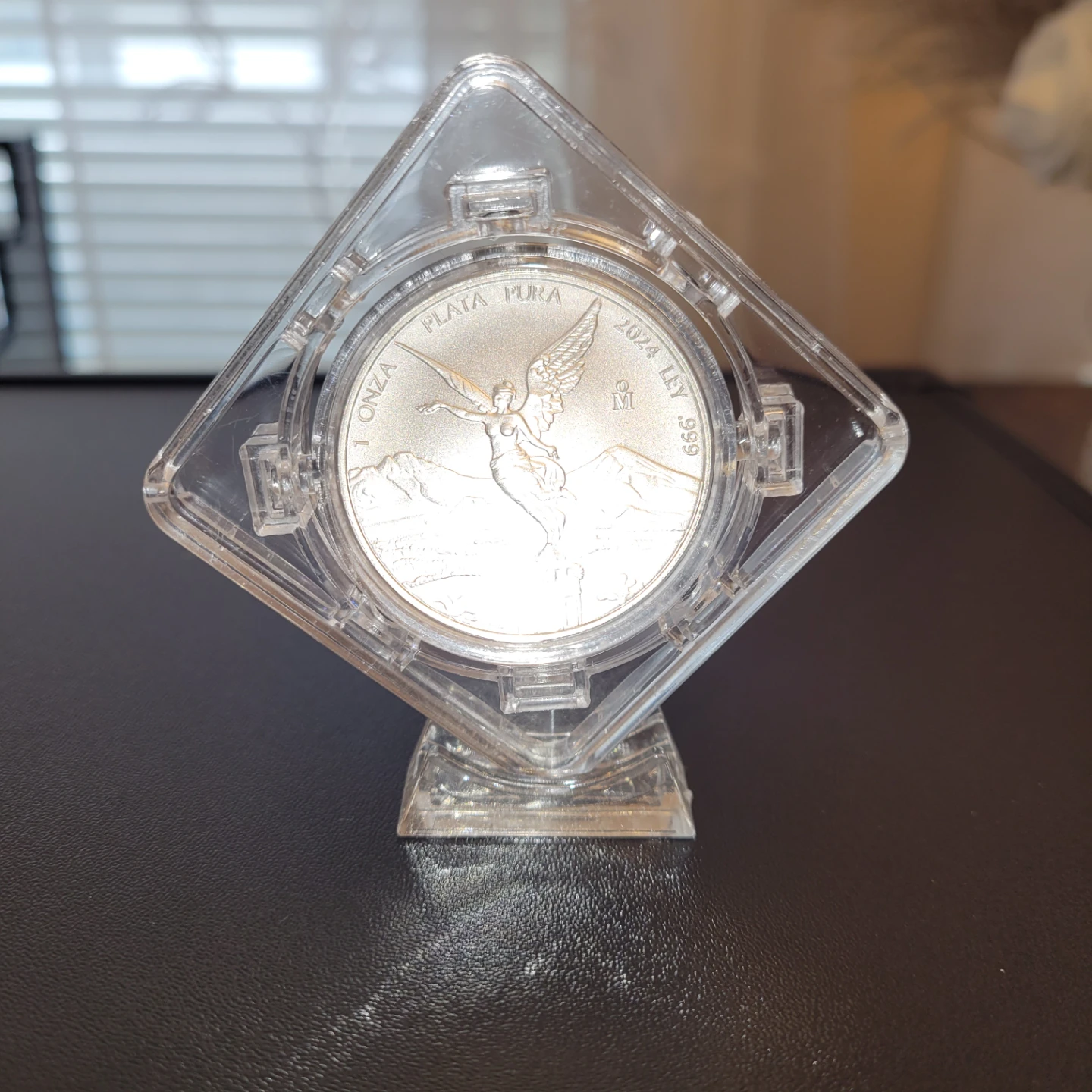 2024 1 oz Libertad Plata Pura Silver Coin