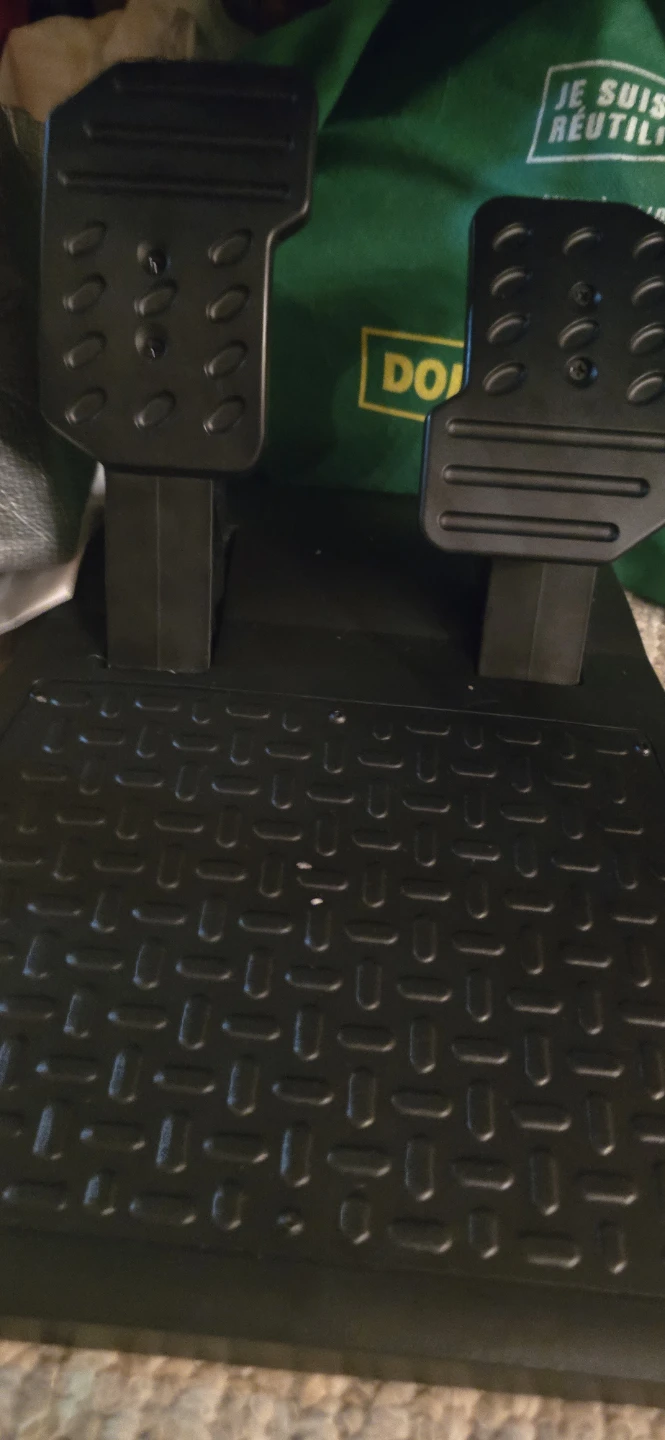 Thrustmaster Ferrari Racing Wheel t80 - photo 3