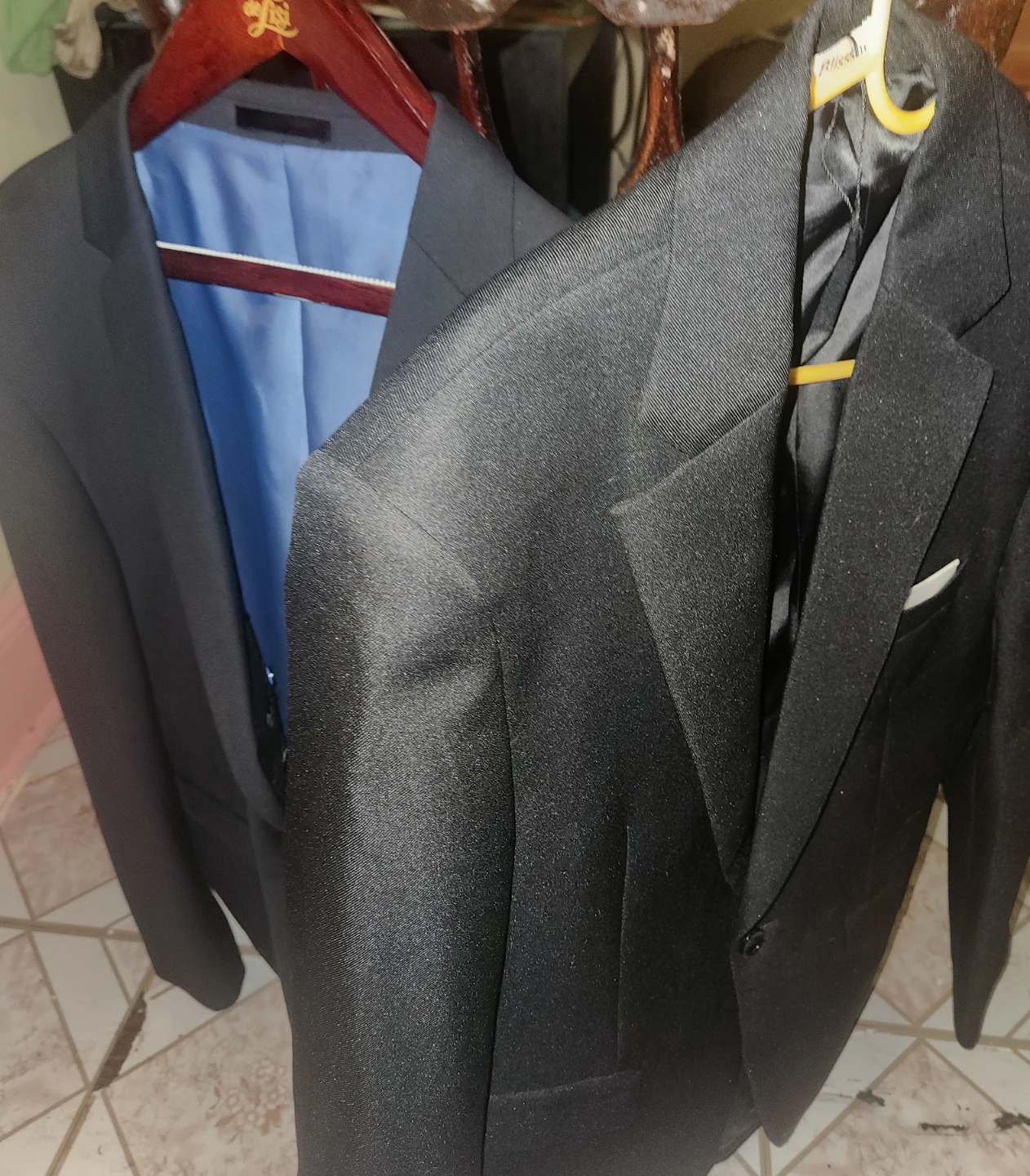 Alberto Cardinali and Blissshow Men's Suit Jackets (M/50R)