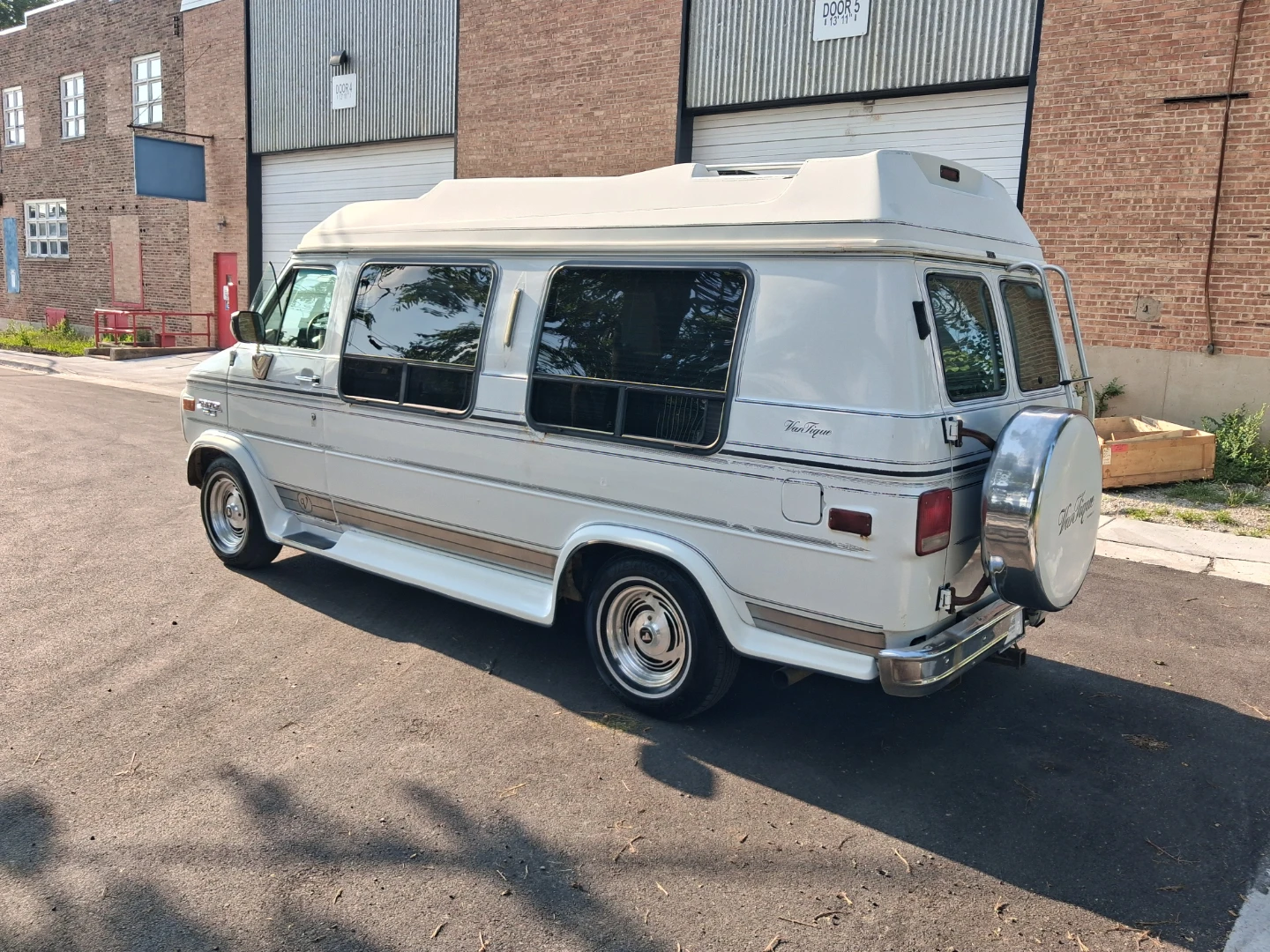 Chevrolet G20 - photo 5
