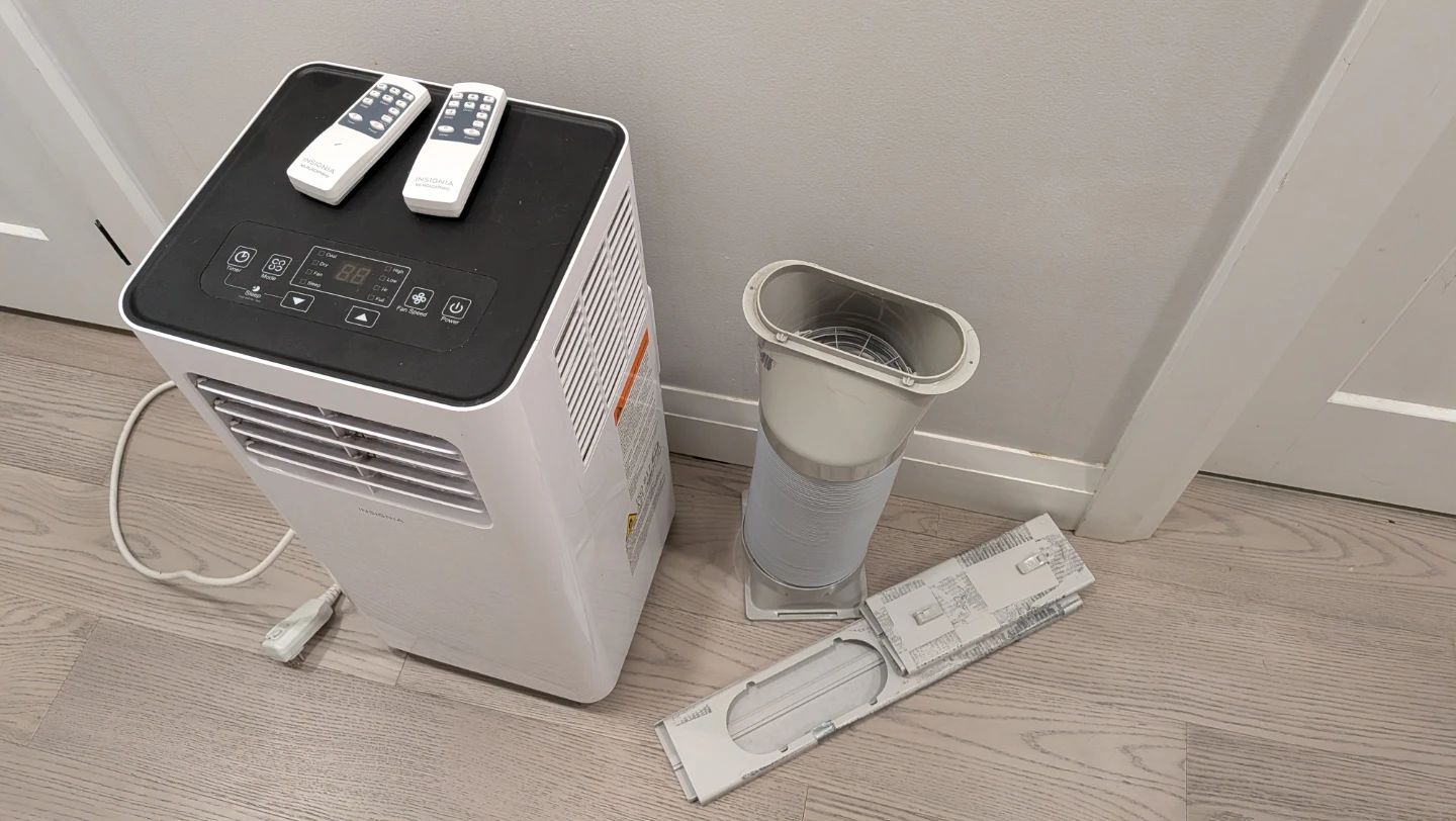 Insignia Portable Air Conditioner NS-AC8PWH5-C