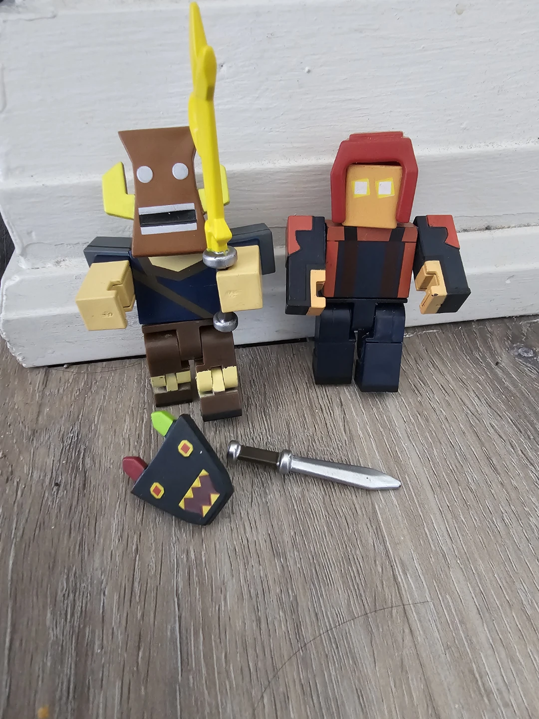 Action Figures with Accessories - photo 3