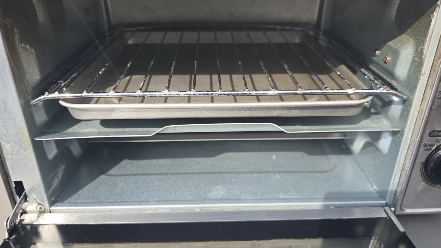 Hamilton Beach Toaster Oven - photo 2