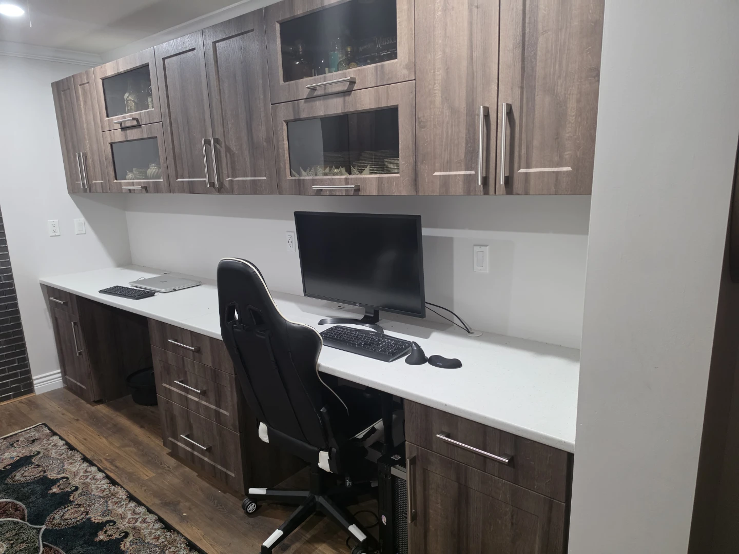 Cabinetry and Desk Set - photo 4