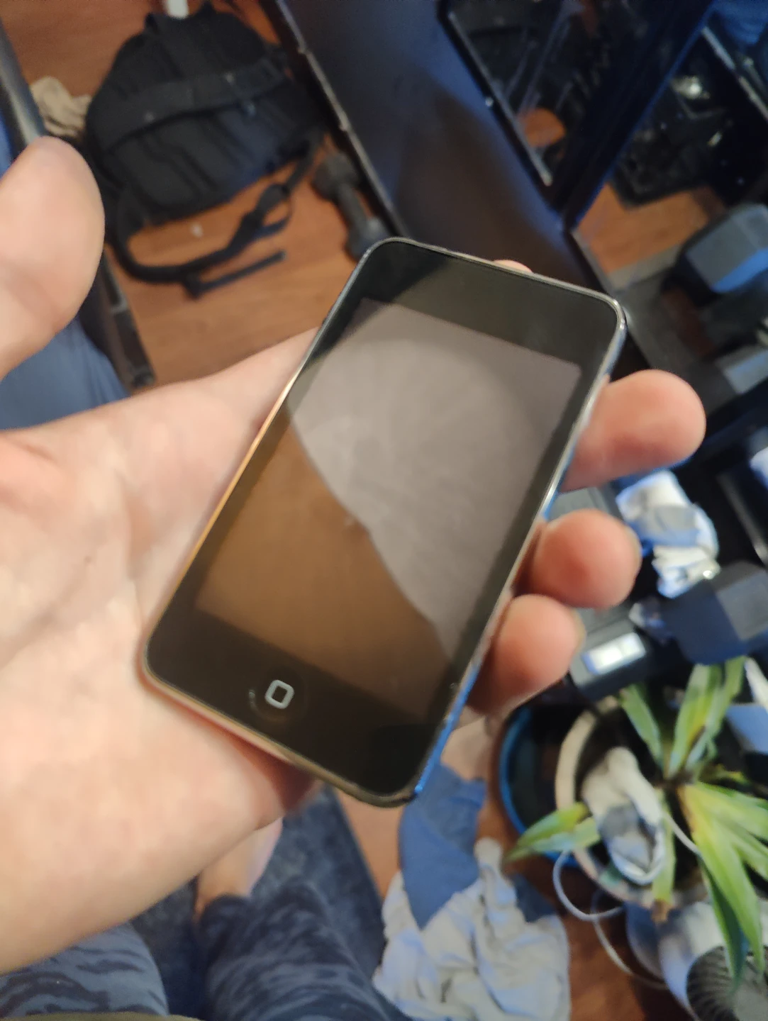 near Mint iPod touch - photo 2